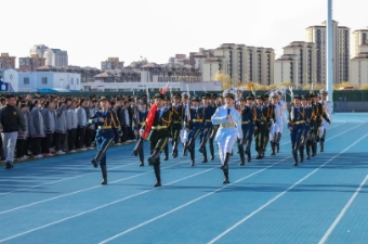 诚润心灵，信立人生——西青为明学校第十四周升旗仪式侧记