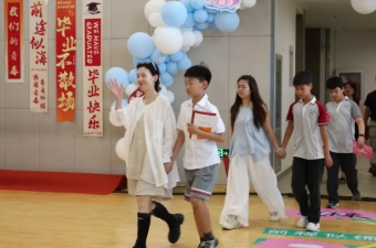 少年乘风，明耀前程——天津为明学校2026届六年级毕业典礼圆...